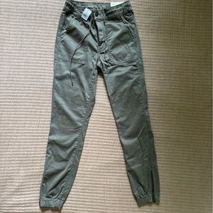 American Eagle Outfitters Women’s Green Joggers